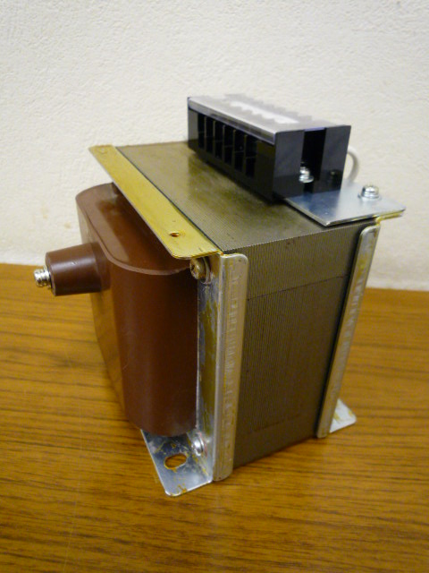 コイルモールド変圧器　一端接地式高圧発生トランス
