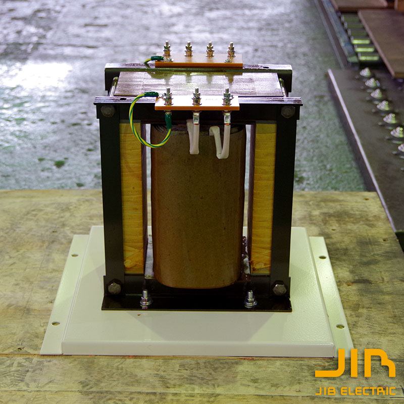 織機からリチュームイオン電池製造設備まで幅広い領域でつかわれます。
