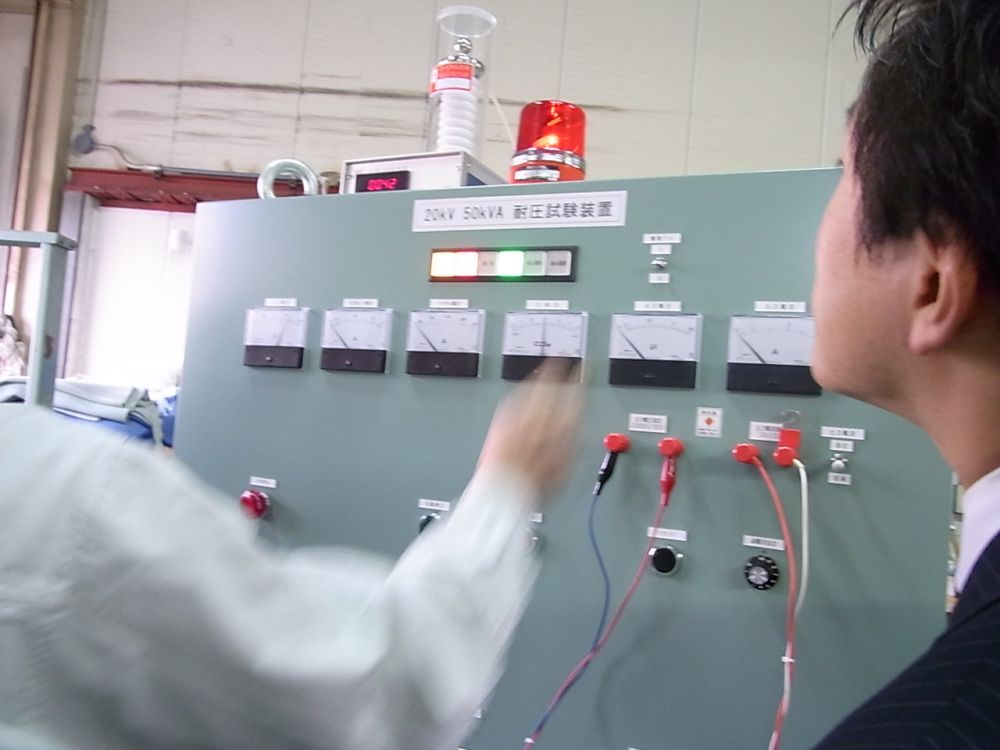 高圧発生電源装置の動作確認　試験運転